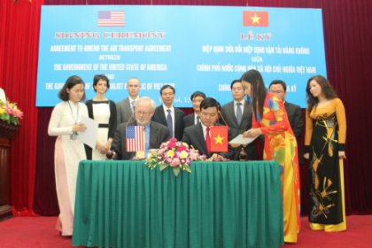 ຫວຽດນາມ - ອາເມລິກາ ລົງນາມໃນສັນຍາປັບປຸງສັນຍາຂົນສົ່ງທາງອາກາດ